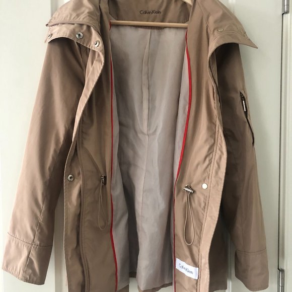Calvin Klein Womens Rain Jacket with gold accents. Size Small - Picture 2 of 9